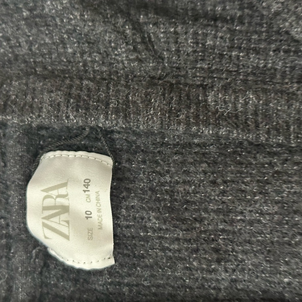 Sweater hooded